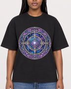 Mockup Boxy Heavyweight Tee Black female close-up 04