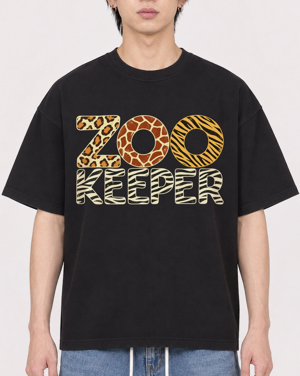 Mockup Boxy Heavyweight Tee Black male close-up 11