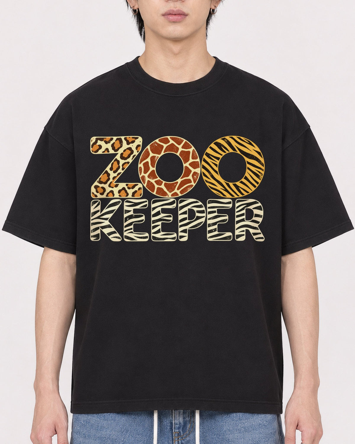 Mockup Boxy Heavyweight Tee Black male close-up 11