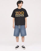 Mockup Boxy Heavyweight Tee Black male full-body 11