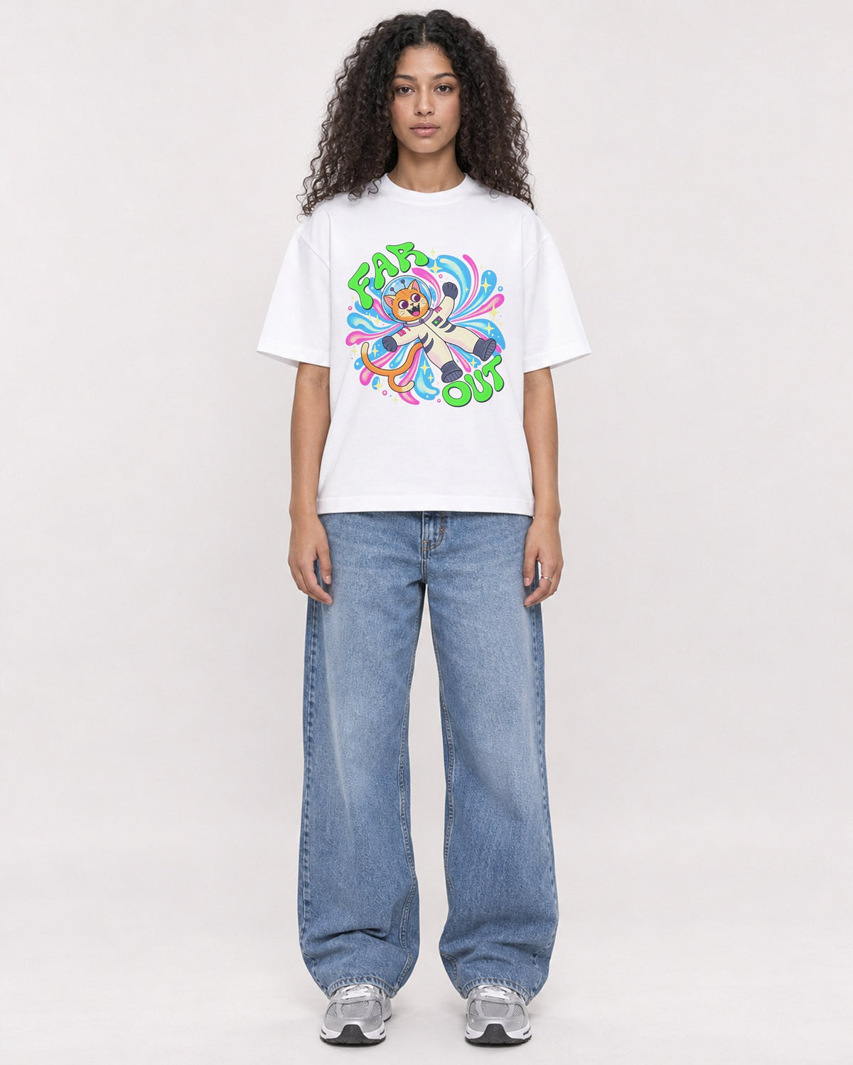 Mockup Boxy Heavyweight Tee White female full-body 10