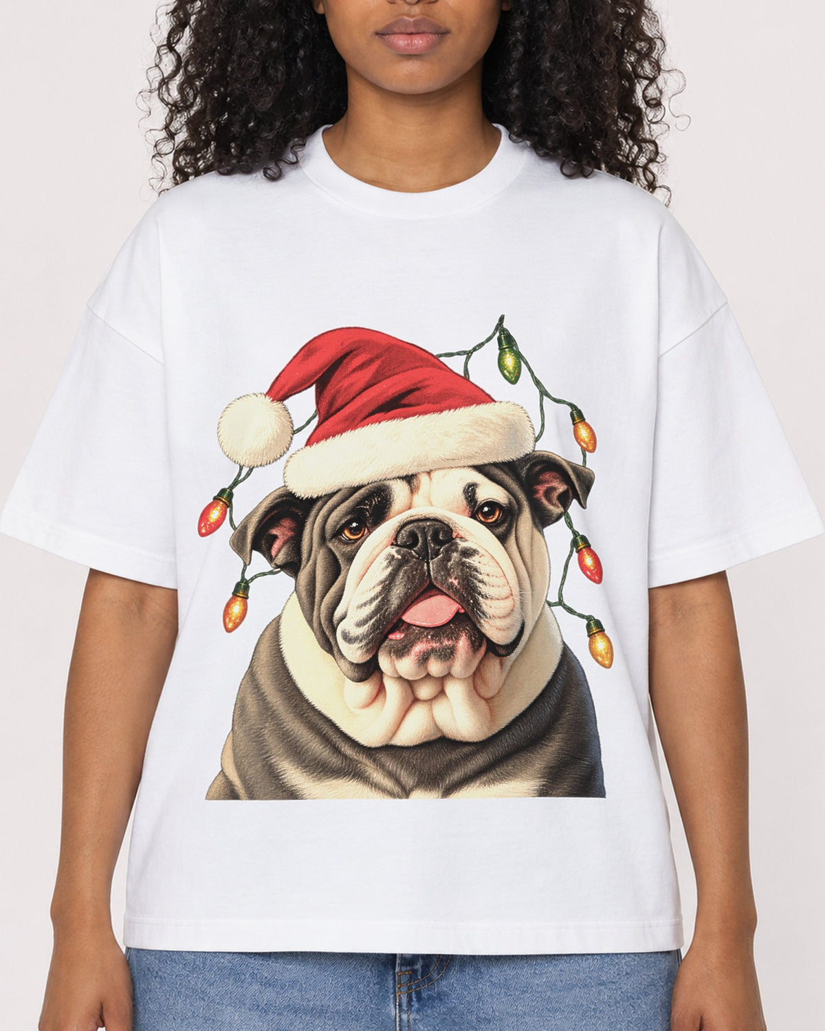 Mockup Boxy Heavyweight Tee White female close-up 05