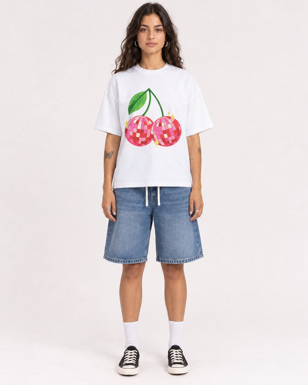 Mockup Boxy Heavyweight Tee White female full-body 06