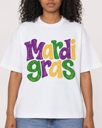 Mockup Boxy Heavyweight Tee White female close-up 05