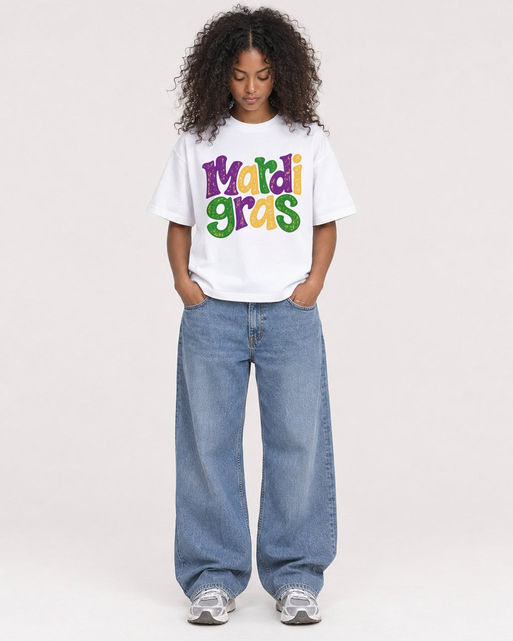 Mockup Boxy Heavyweight Tee White female full-body 05