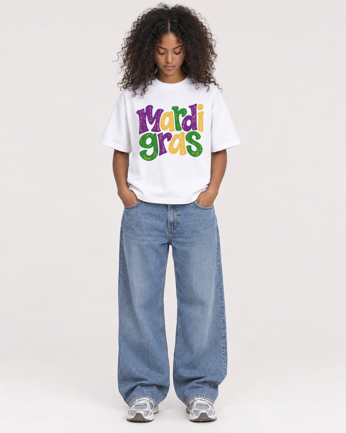 Mockup Boxy Heavyweight Tee White female full-body 05