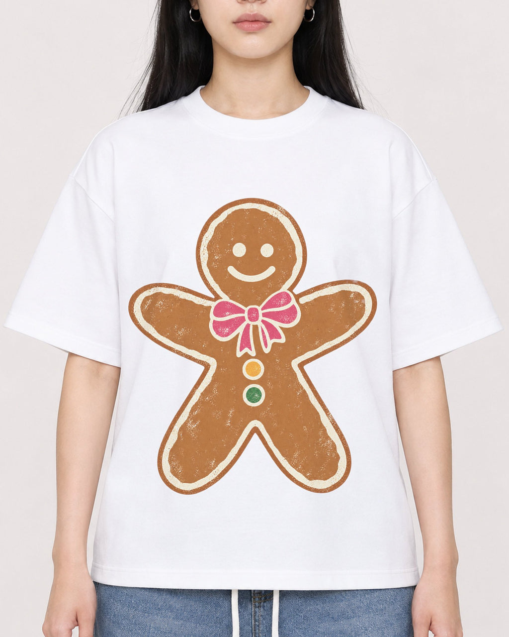 Mockup Boxy Heavyweight Tee White female close-up 01