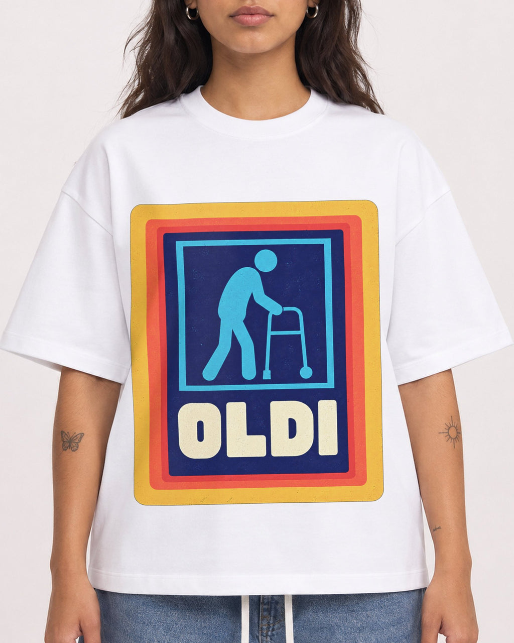 Mockup Boxy Heavyweight Tee White female close-up 06