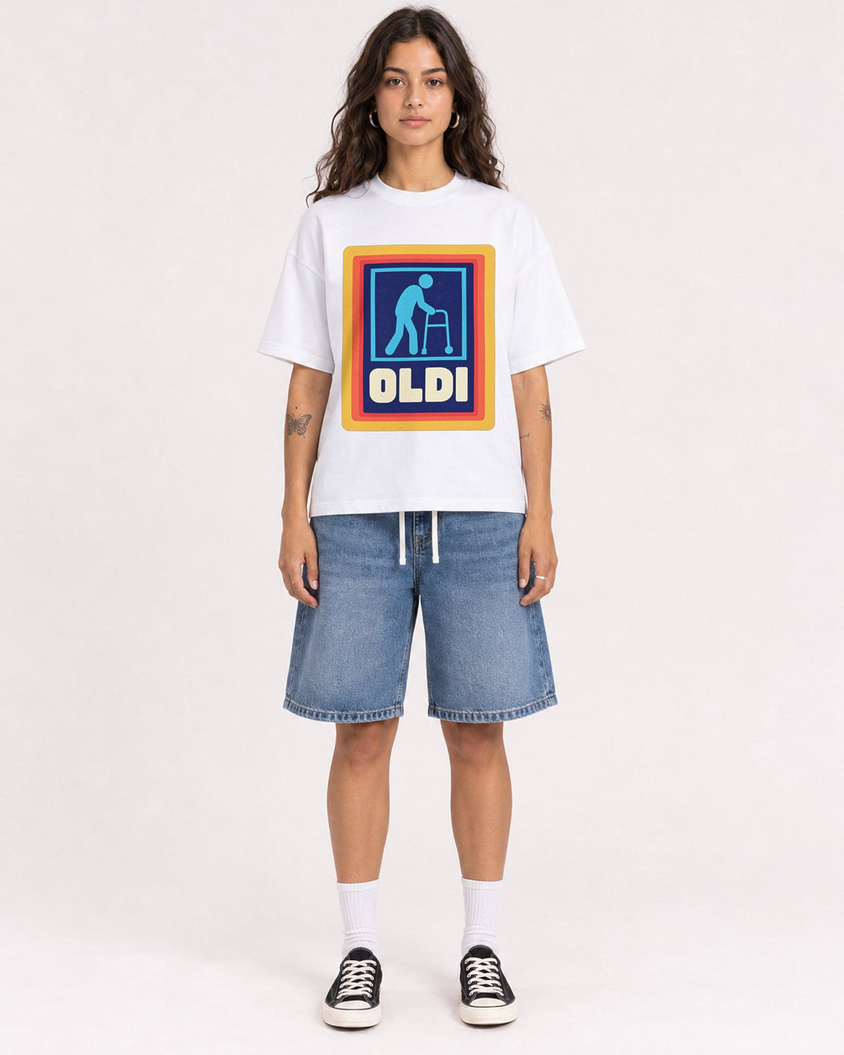 Mockup Boxy Heavyweight Tee White female full-body 06