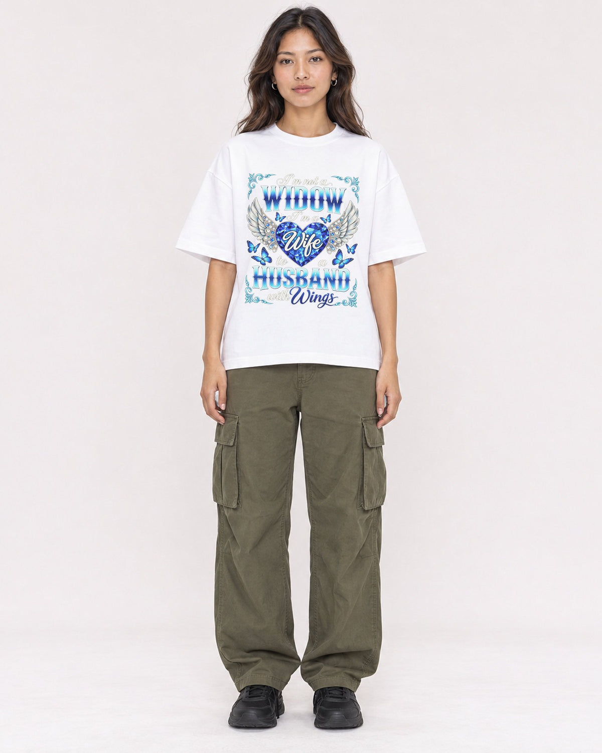 Mockup Boxy Heavyweight Tee White female full-body 02
