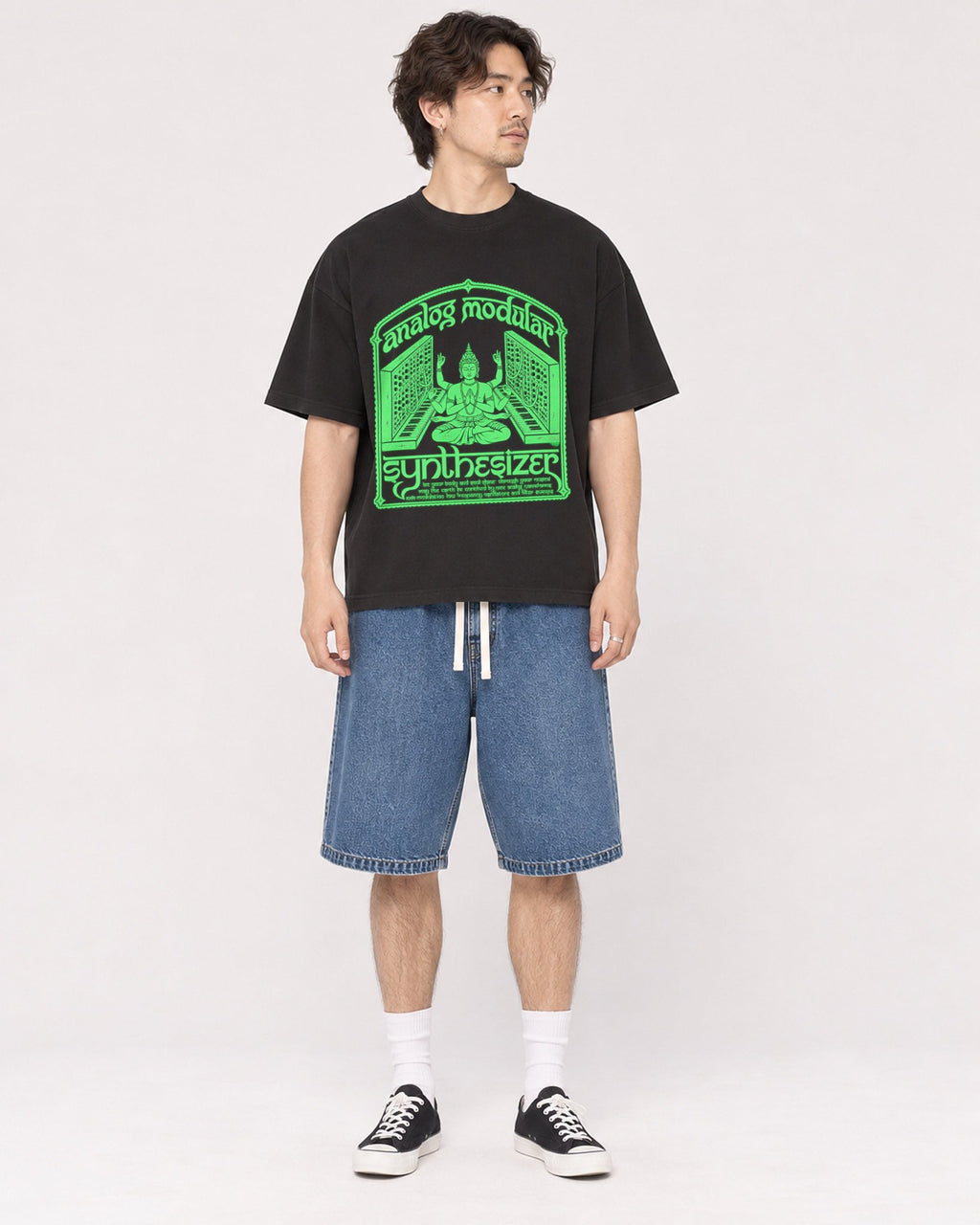 Mockup Boxy Heavyweight Tee Black male full-body 03