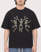 Mockup Boxy Heavyweight Tee Black male close-up 03