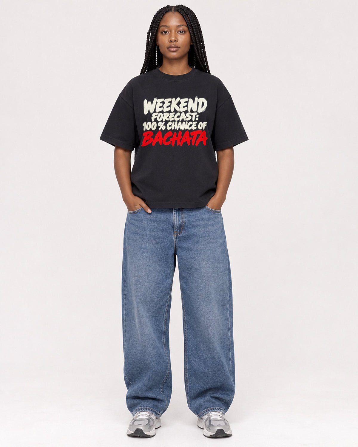 Mockup Boxy Heavyweight Tee Black female full-body 04
