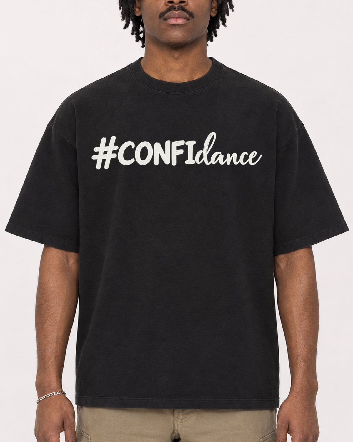 Mockup Boxy Heavyweight Tee Black male close-up 04