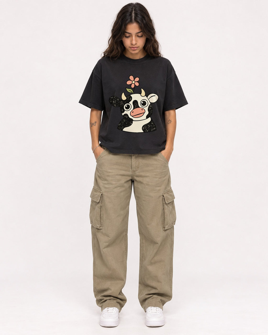 Mockup Boxy Heavyweight Tee Black female full-body 06