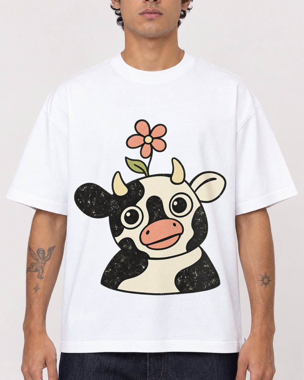 Mockup Boxy Heavyweight Tee White male close-up 06