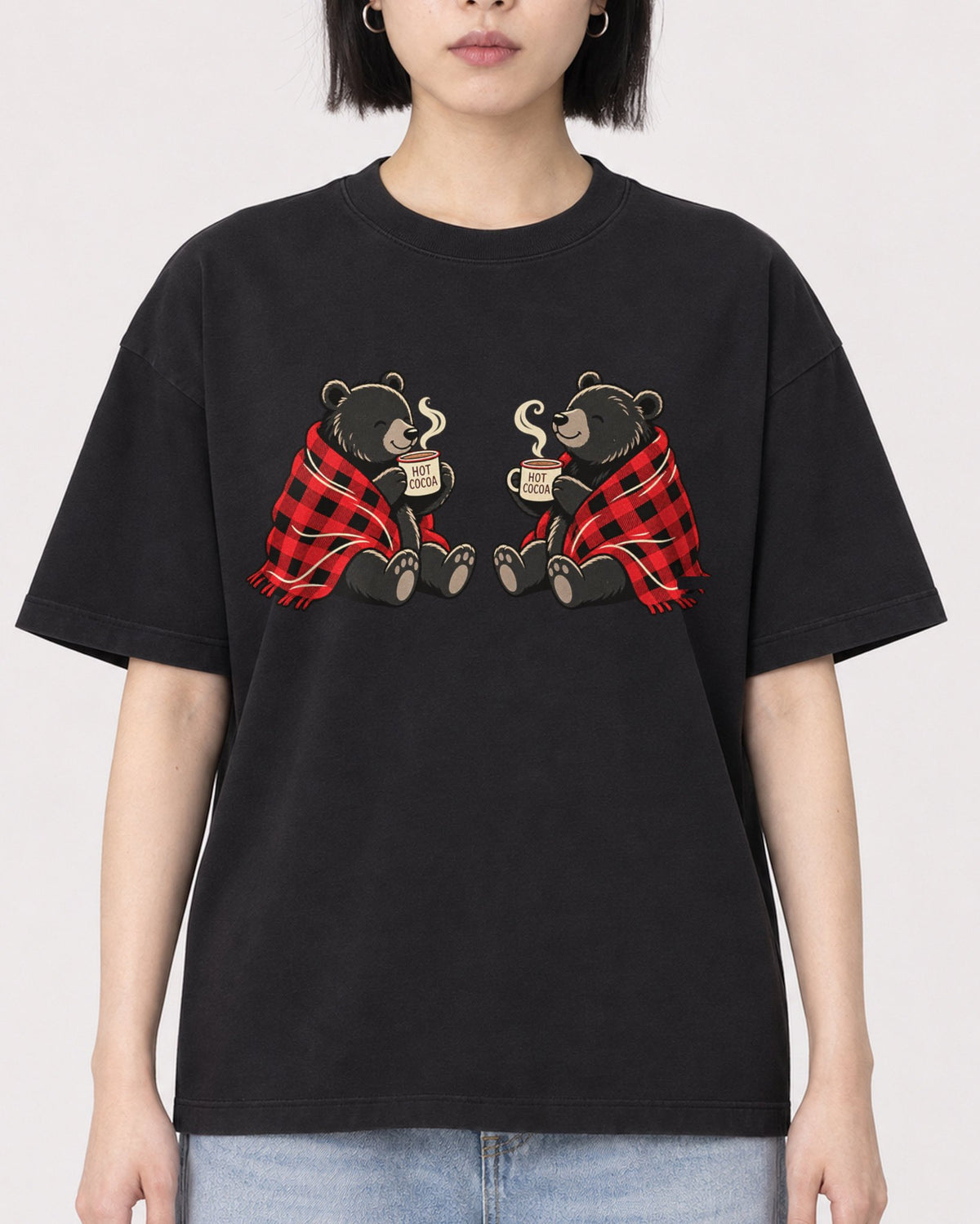 Mockup Boxy Heavyweight Tee Black female close-up 11