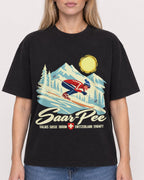Mockup Boxy Heavyweight Tee Black female close-up 08