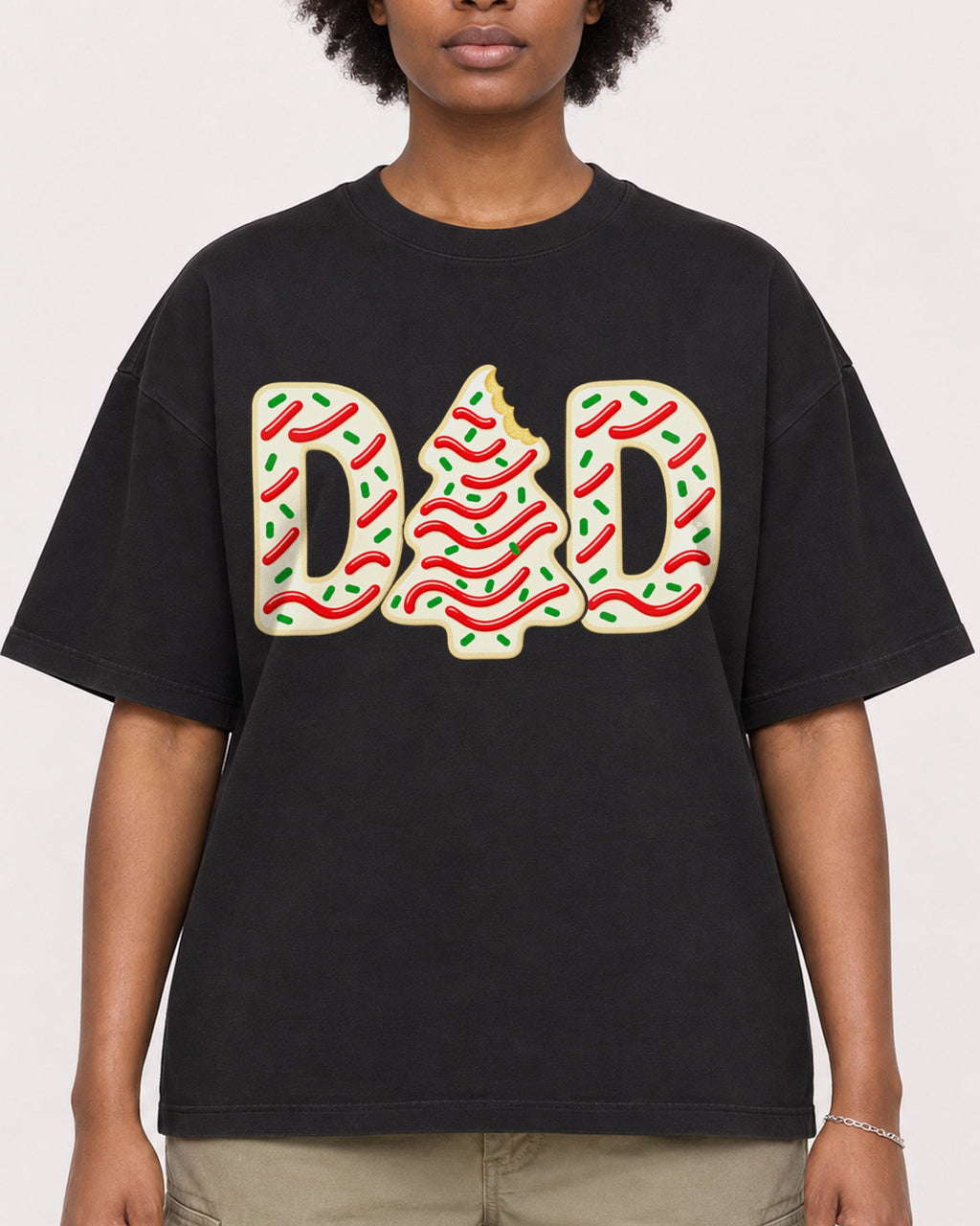 Mockup Boxy Heavyweight Tee Black female close-up 14