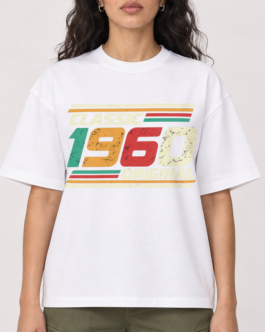 Mockup Boxy Heavyweight Tee White female close-up 07