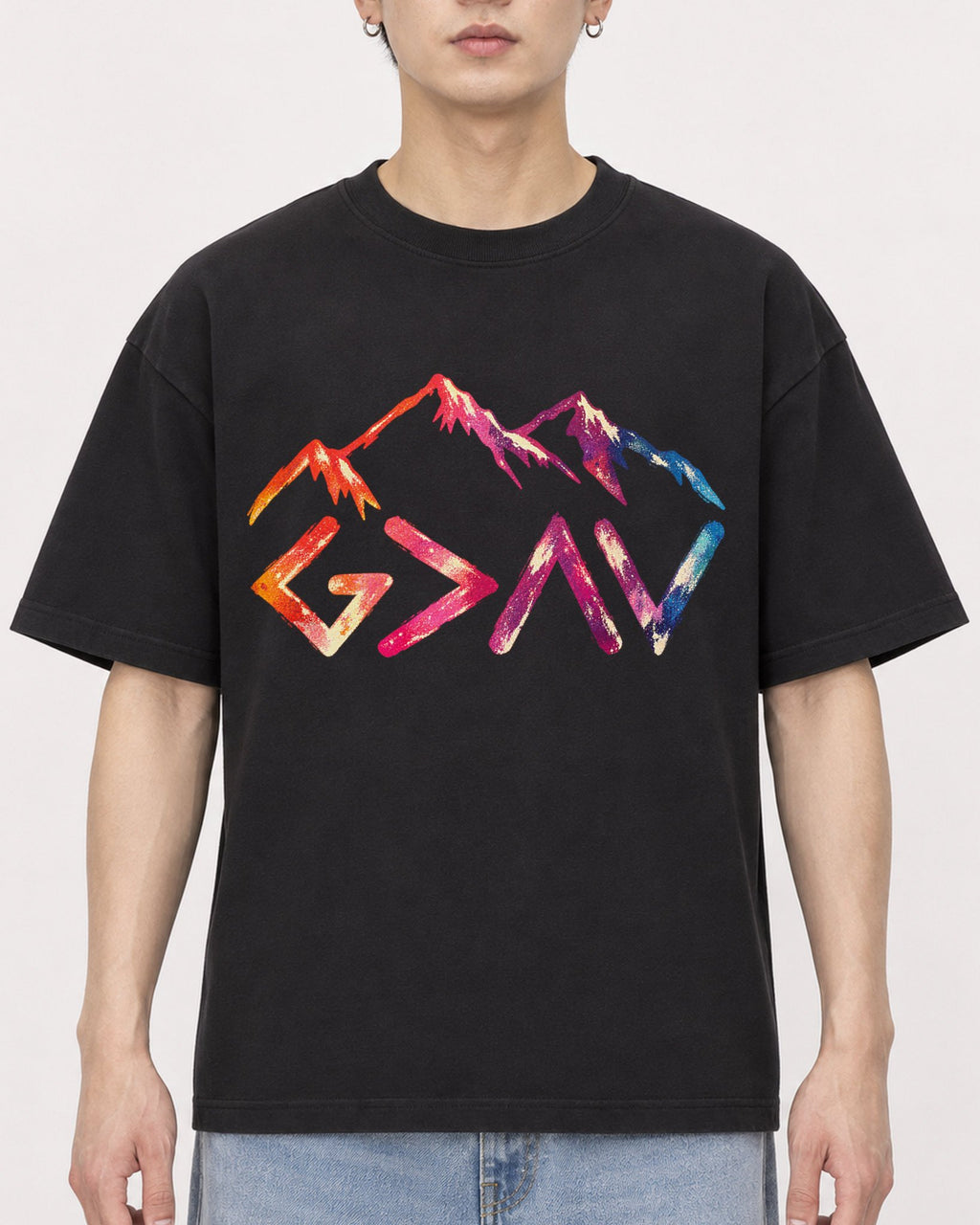 Mockup Boxy Heavyweight Tee Black male close-up 01