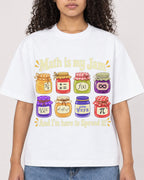 Mockup Boxy Heavyweight Tee White female close-up 10