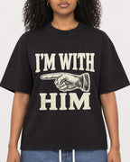 Mockup Boxy Heavyweight Tee Black female close-up 05