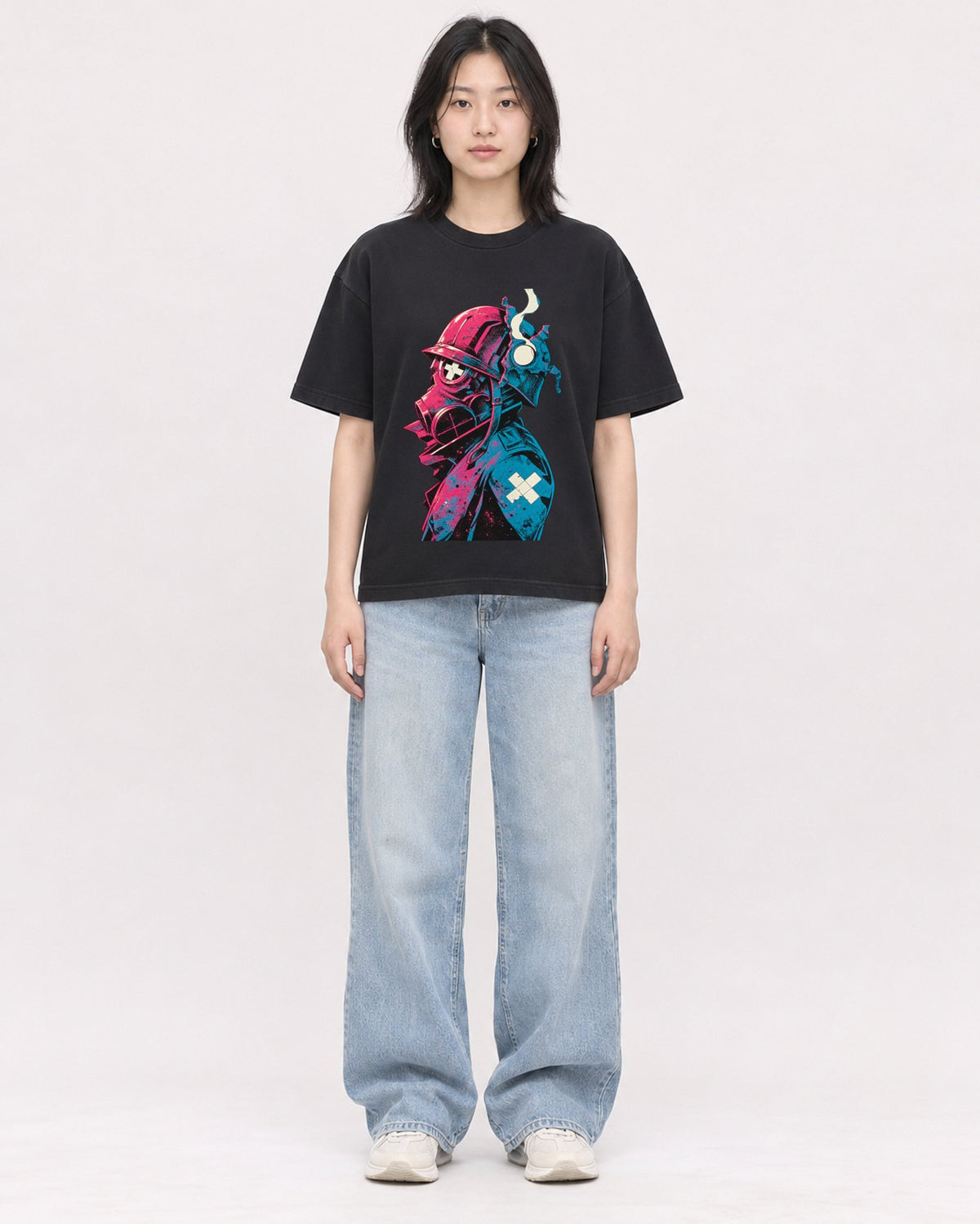 Mockup Boxy Heavyweight Tee Black female full-body 31
