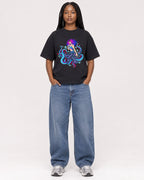 Mockup Boxy Heavyweight Tee Black female full-body 04