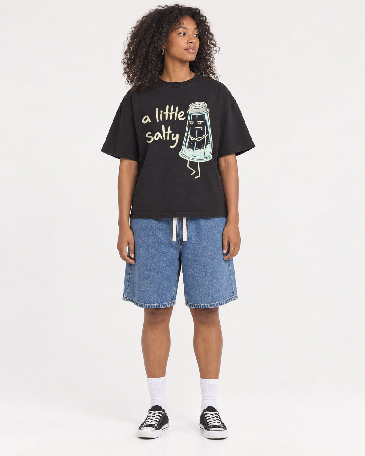 Mockup Boxy Heavyweight Tee Black female full-body 05