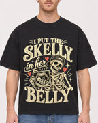Mockup Boxy Heavyweight Tee Black male close-up 38