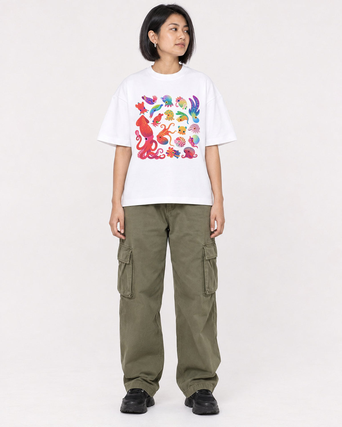 Mockup Boxy Heavyweight Tee White female full-body 32