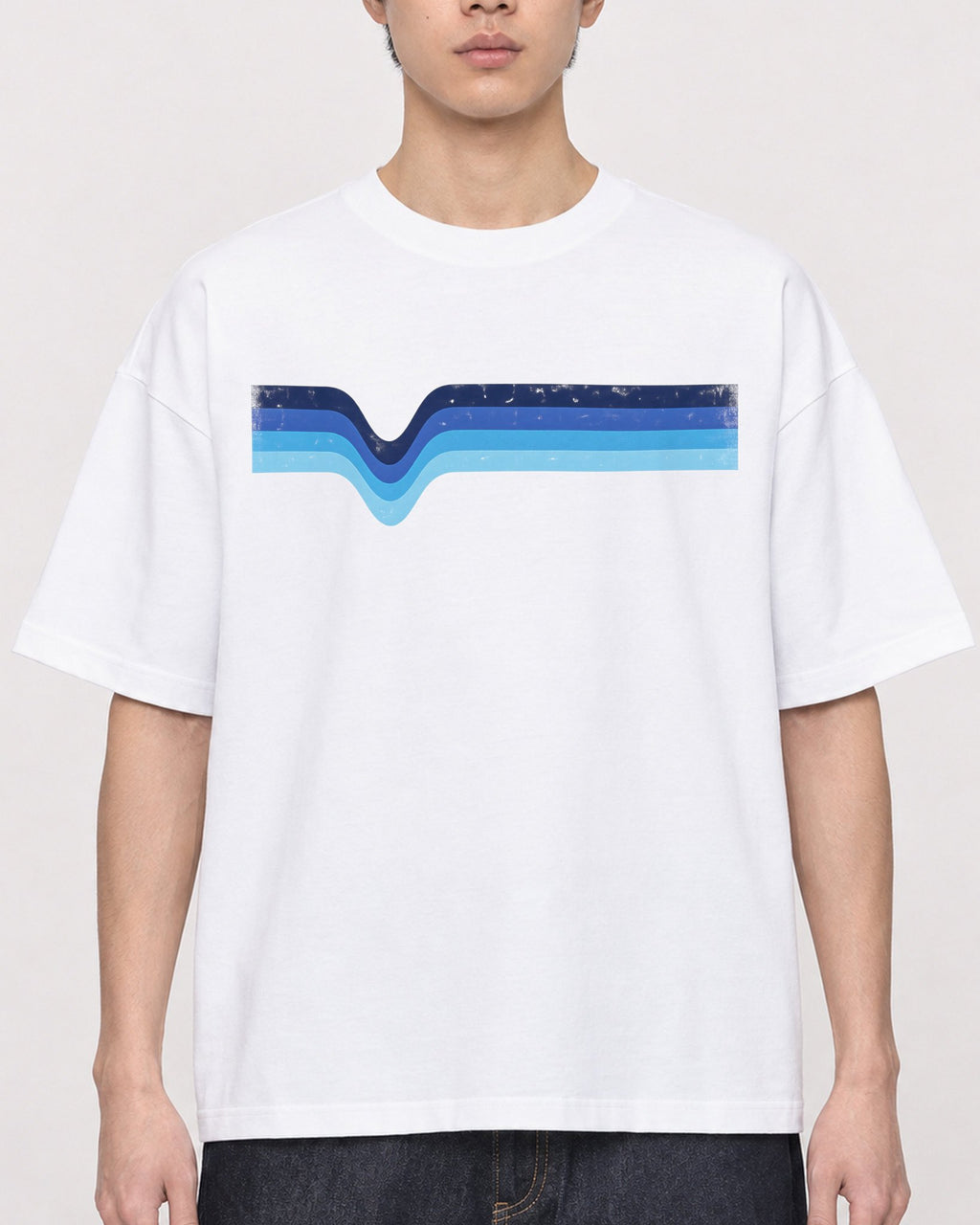 Mockup Boxy Heavyweight Tee White male close-up 01