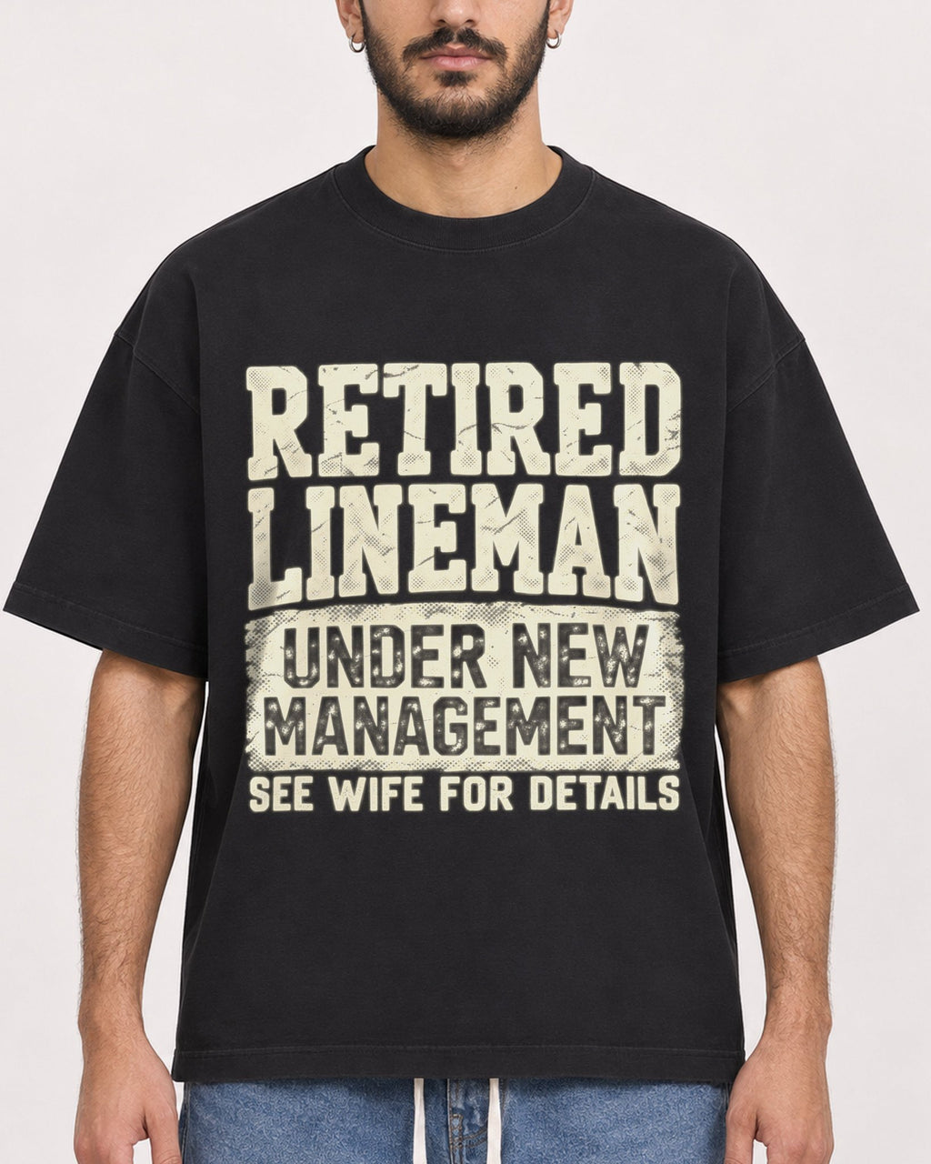 Mockup Boxy Heavyweight Tee Black male close-up 07