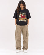 Mockup Boxy Heavyweight Tee Black female full-body 02
