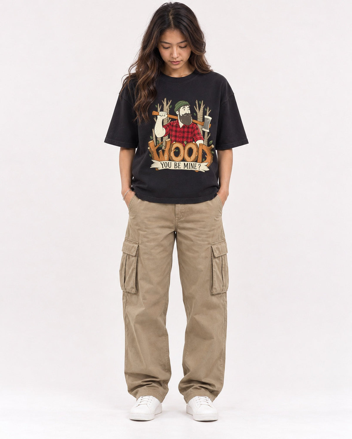 Mockup Boxy Heavyweight Tee Black female full-body 02