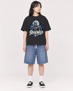 Mockup Boxy Heavyweight Tee Black female full-body 13