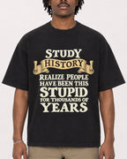 Mockup Boxy Heavyweight Tee Black male close-up 04