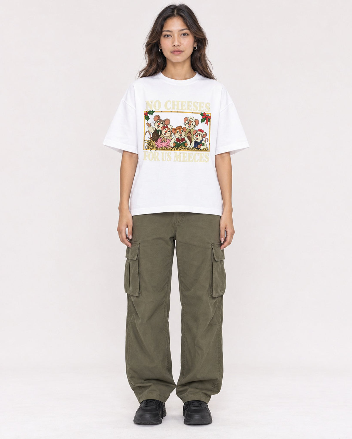 Mockup Boxy Heavyweight Tee White female full-body 02