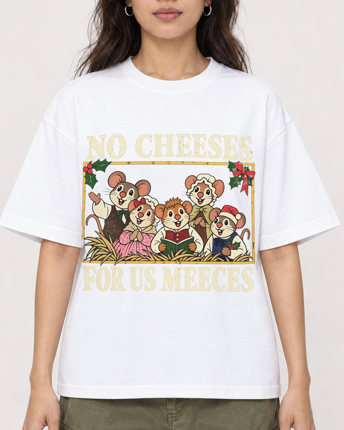 Mockup Boxy Heavyweight Tee White female close-up 02
