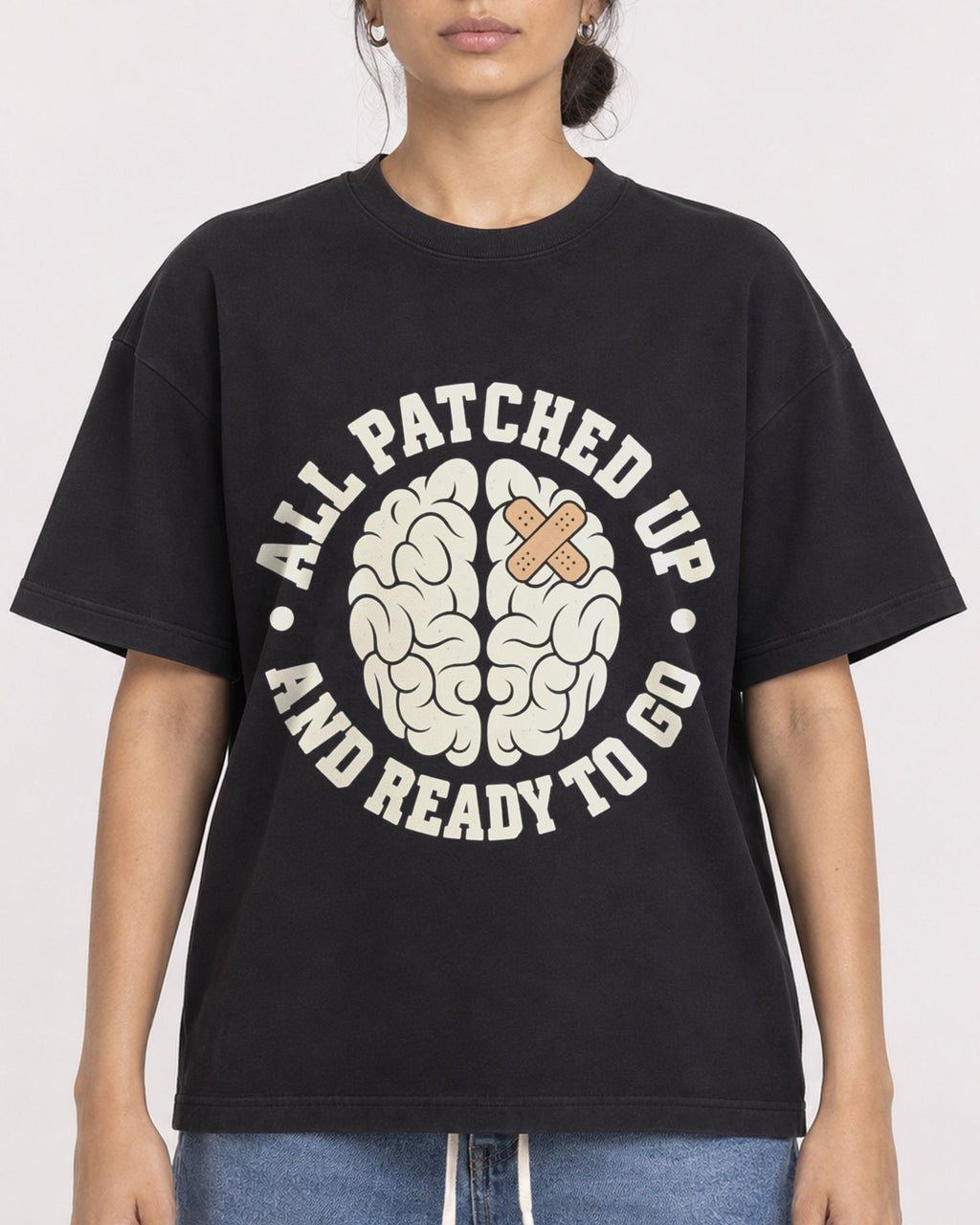 Mockup Boxy Heavyweight Tee Black female close-up 17
