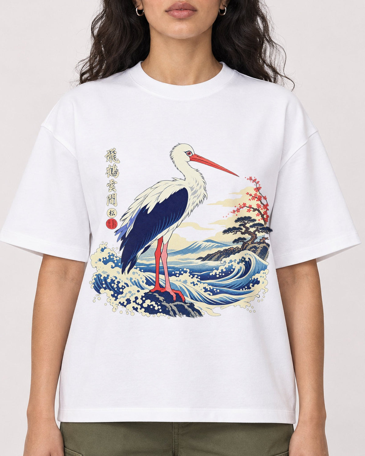 Mockup Boxy Heavyweight Tee White female close-up 07