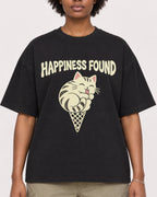 Mockup Boxy Heavyweight Tee Black female close-up 14