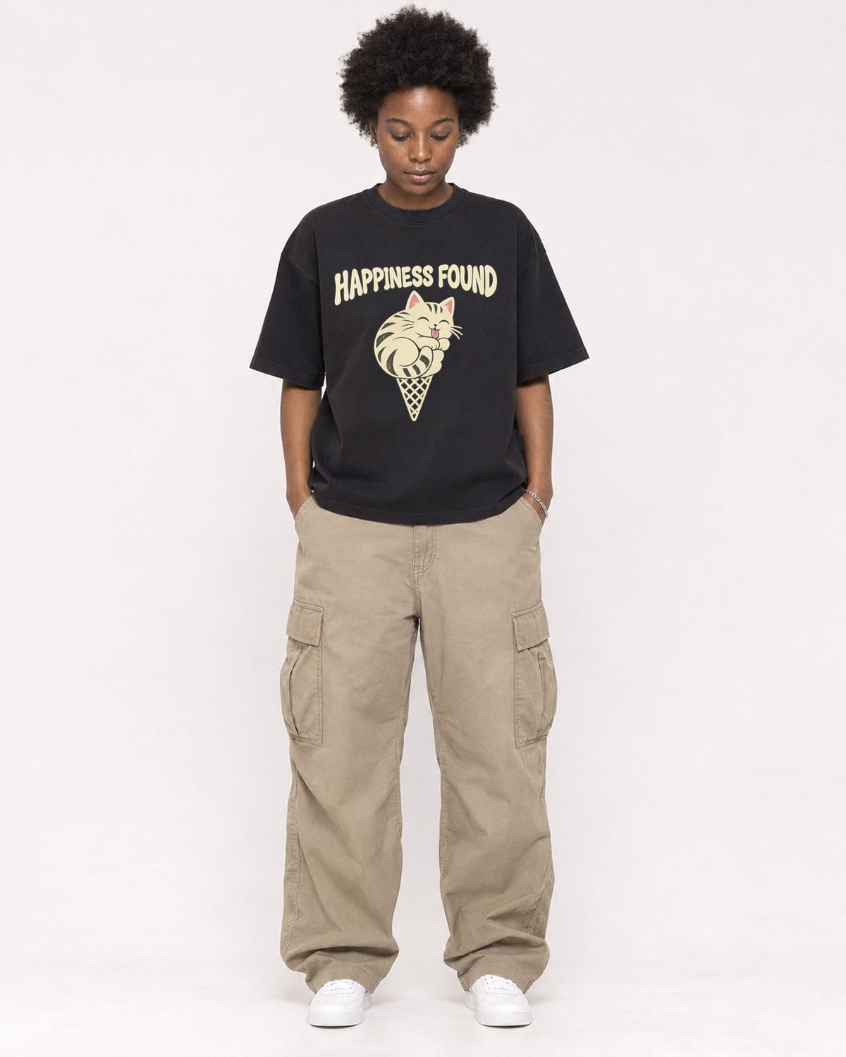 Mockup Boxy Heavyweight Tee Black female full-body 14