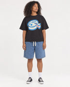 Mockup Boxy Heavyweight Tee Black female full-body 05