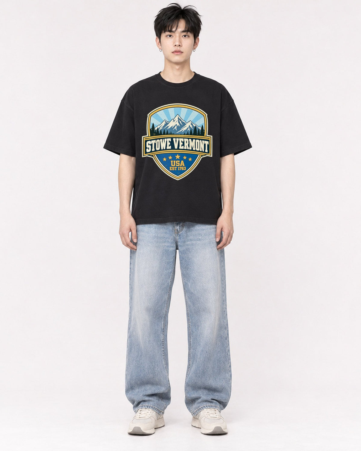 Mockup Boxy Heavyweight Tee Black male full-body 01