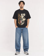 Mockup Boxy Heavyweight Tee Black male full-body 02