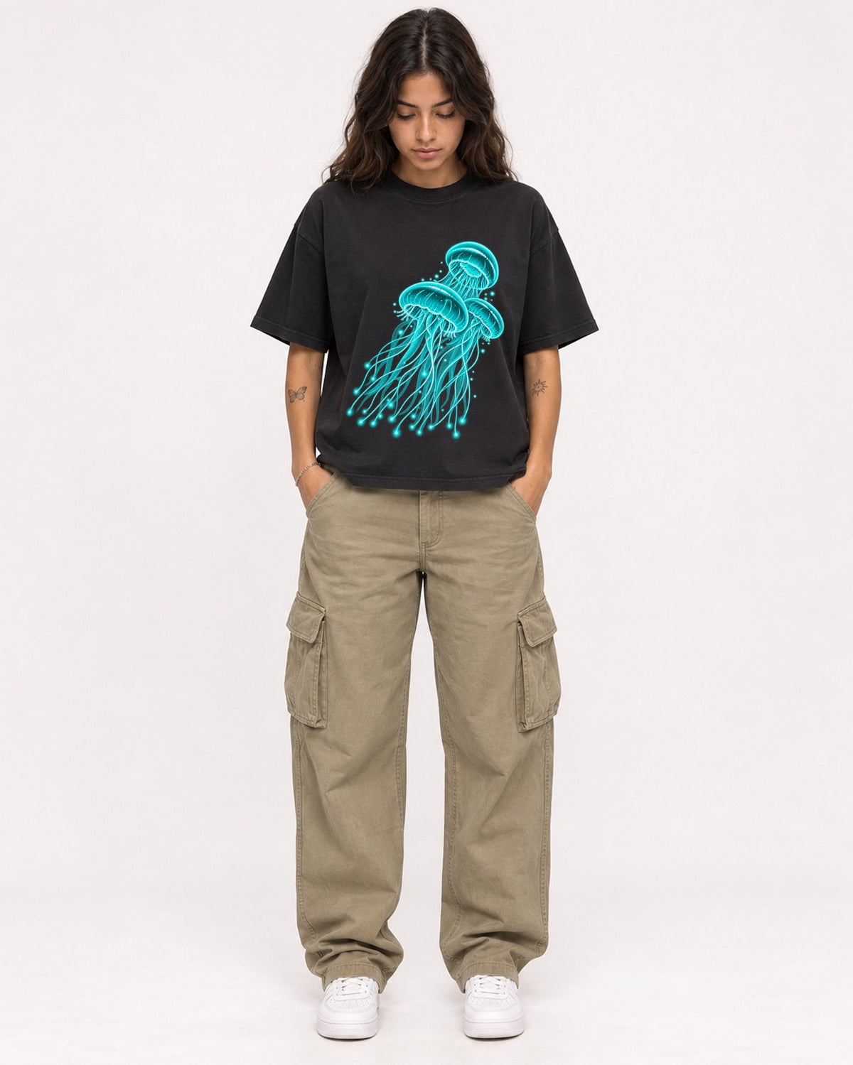 Mockup Boxy Heavyweight Tee Black female full-body 06