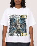 Mockup Boxy Heavyweight Tee White female close-up 24