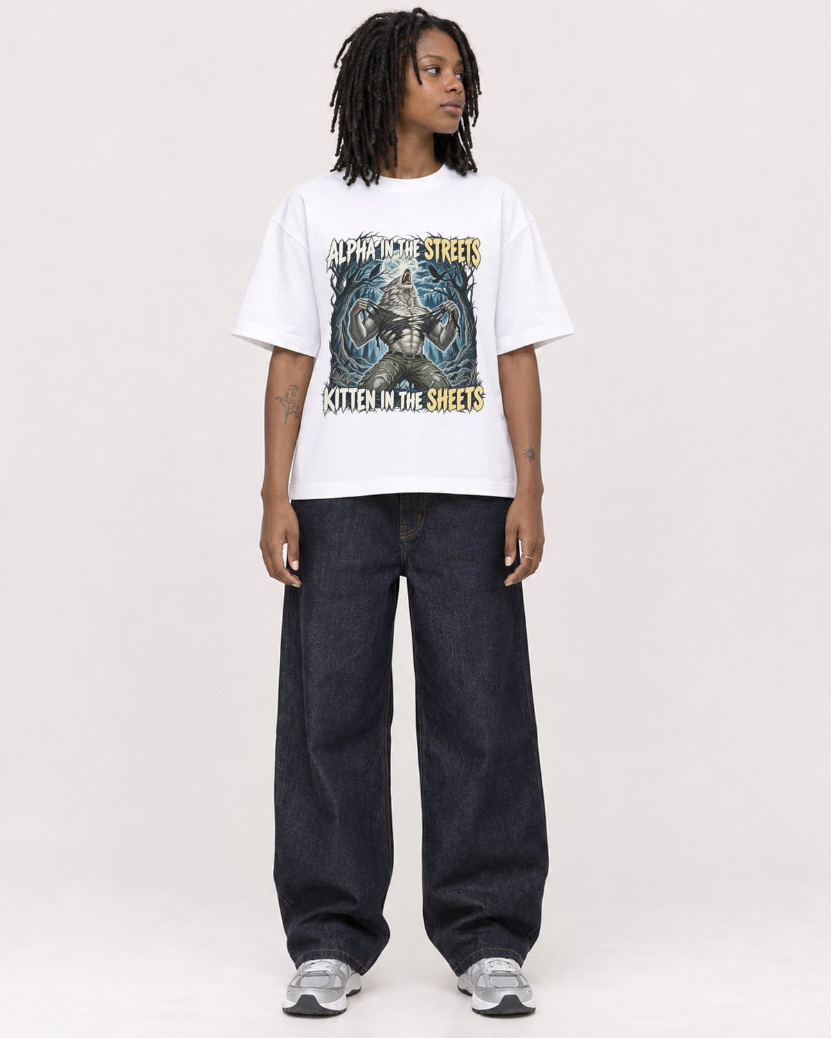 Mockup Boxy Heavyweight Tee White female full-body 24